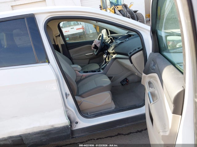 1FMCU9G96EUD88521 Ford ESCAPE SE