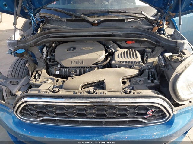 2018 MINI COUNTRYMAN WMZYT5C33J3E61502 Photo 9