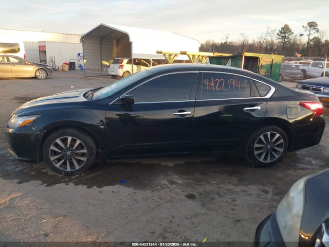 Продажа на аукционе авто 2017 Nissan Altima 2.5 Sv, vin: 1N4AL3AP4HC162612, номер лота: 44221944