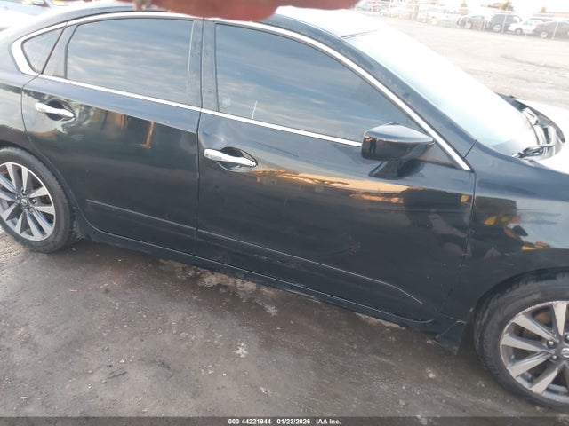 Продажа на аукционе авто 2017 Nissan Altima 2.5 Sv, vin: 1N4AL3AP4HC162612, номер лота: 44221944