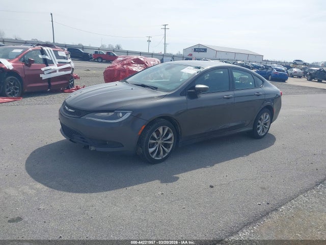 44221957 :رقم المزاد ، 1C3CCCBB4FN636117 vin ، 2015 Chrysler 200 S مزاد بيع