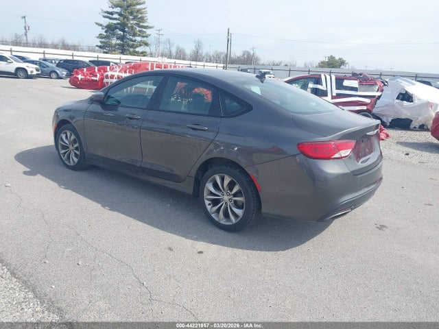 44221957 :رقم المزاد ، 1C3CCCBB4FN636117 vin ، 2015 Chrysler 200 S مزاد بيع