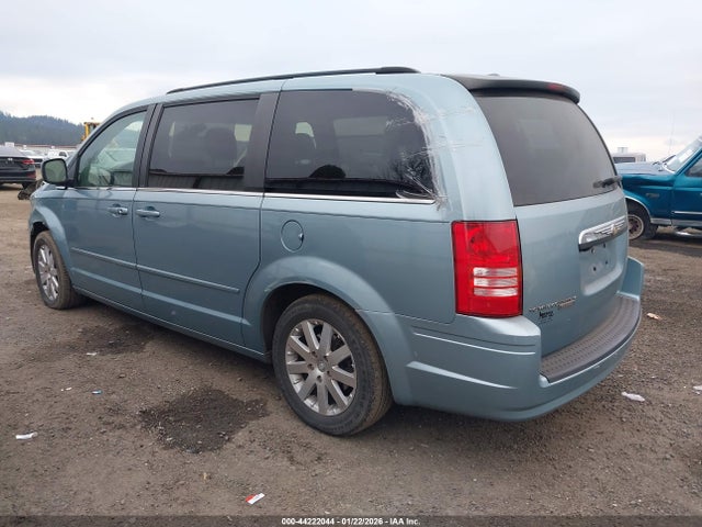 2008 CHRYSLER TOWN & COUNTRY 2A8HR54P38R709786 Photo 2