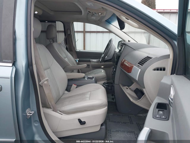 2008 CHRYSLER TOWN & COUNTRY 2A8HR54P38R709786 Photo 4