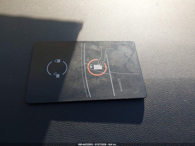 2024 TESLA MODEL Y 7SAYGDEEXRA274363 Photo 10