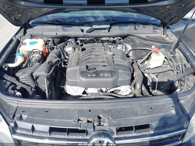 2014 VOLKSWAGEN TOUAREG WVGEF9BP3ED006664 Photo 9