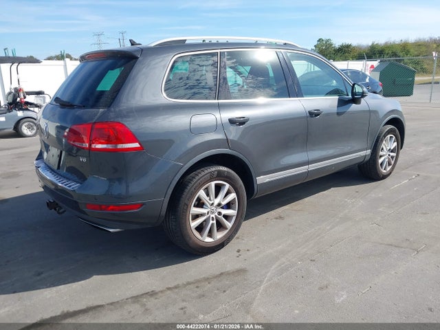 2014 VOLKSWAGEN TOUAREG WVGEF9BP3ED006664 Photo 3