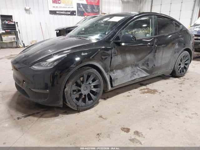 7SAYGDEE4NF363715 Tesla Model Y Long Range Dual Motor All-wheel Drive