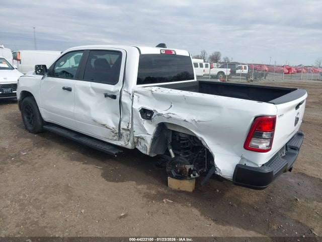 2024 RAM 1500 1C6SRFGTXRN148990 Photo 2