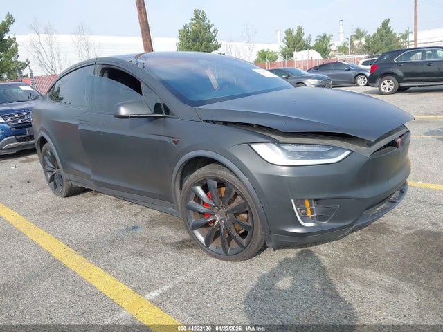 2018 TESLA MODEL X 5YJXCBE26JF090821 Photo 0