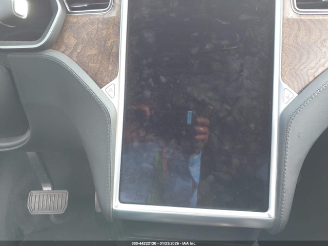 Tesla Model X 100d/75d/p100d 2018 5YJXCBE26JF090821 Image 16