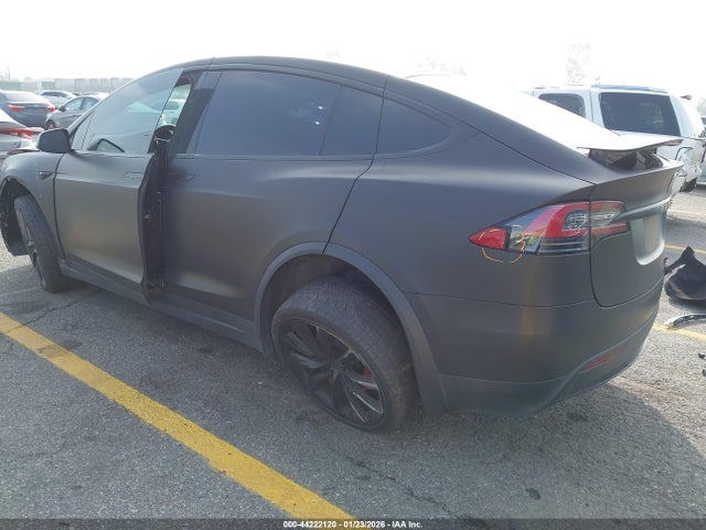 2018 TESLA MODEL X 5YJXCBE26JF090821 Photo 2