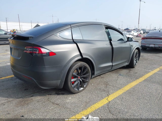 2018 TESLA MODEL X 5YJXCBE26JF090821 Photo 3