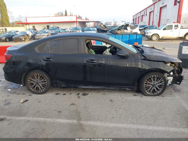 3KPF54AD0RE705695 KIA Forte Gt-line