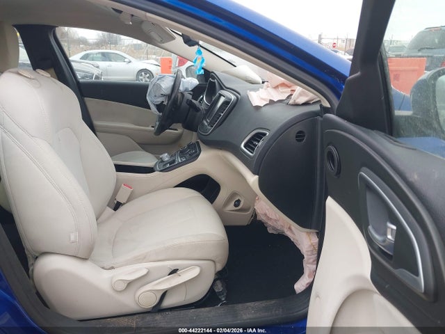 2015 Chrysler 200 Limited მანქანა იყიდება აუქციონზე, vin: 1C3CCCAB1FN592868, აუქციონის ნომერი: 44222144
