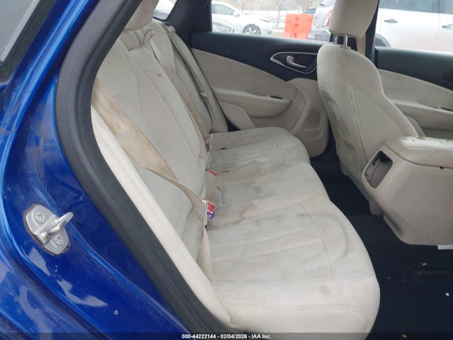 2015 Chrysler 200 Limited მანქანა იყიდება აუქციონზე, vin: 1C3CCCAB1FN592868, აუქციონის ნომერი: 44222144