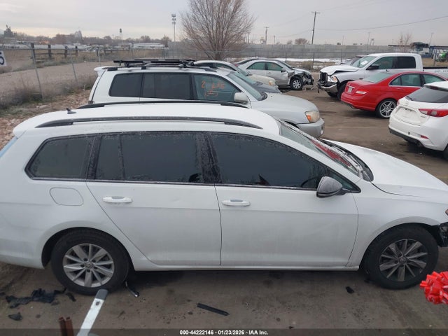 3VWY57AU8KM512746 Volkswagen Golf Sportwagen 1.4t S/1.4t Se