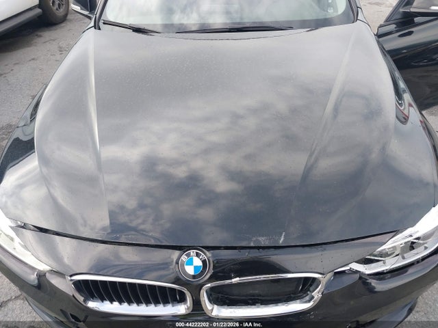 2018 BMW 320I WBA8E1G53JNU89541 Photo 9
