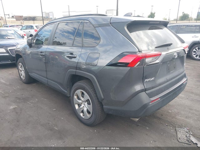 Toyota RAV4 LE 2021 2T3H1RFV8MW111677 Image 3
