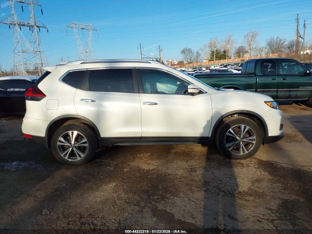JN8AT2MV3KW393266 Nissan ROGUE SV