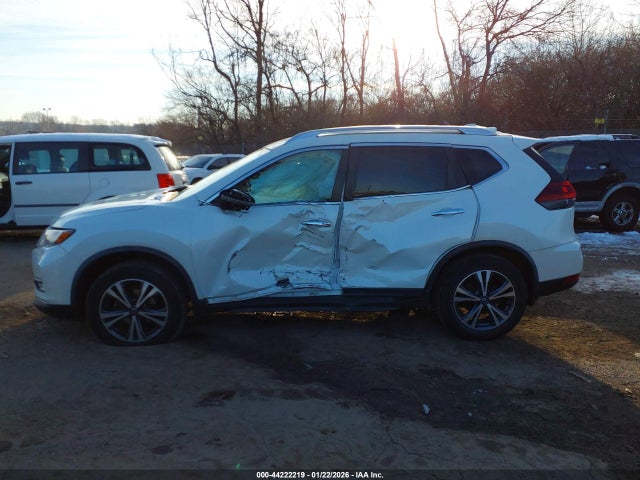 JN8AT2MV3KW393266 Nissan ROGUE SV