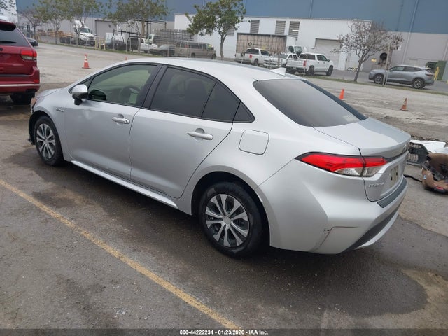 Toyota Corolla Hybrid Le 2021 JTDEAMDE4MJ013074 Image 3