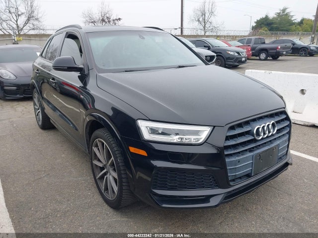 2018 AUDI Q3 WA1HCCFSXJR005654 Photo 0