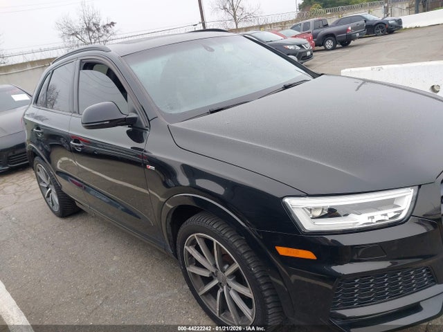 WA1HCCFSXJR005654 Audi Q3 2.0t Premium/2.0t Sport Premium