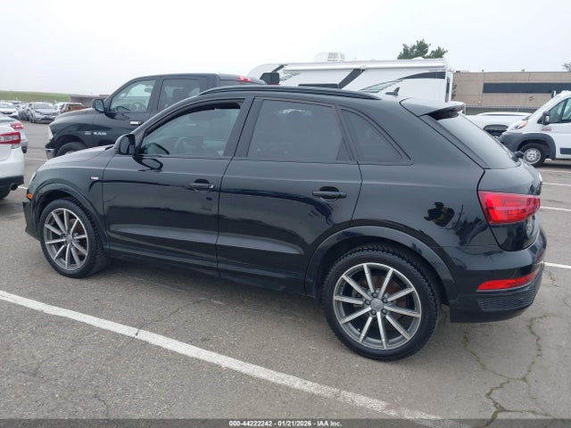 WA1HCCFSXJR005654 Audi Q3 2.0t Premium/2.0t Sport Premium