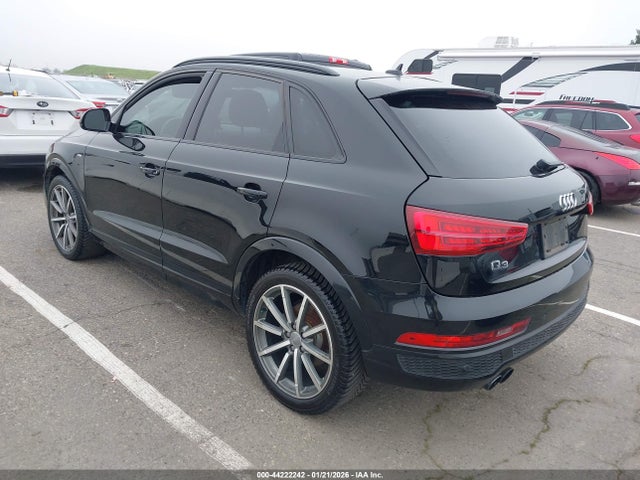 2018 AUDI Q3 WA1HCCFSXJR005654 Photo 2