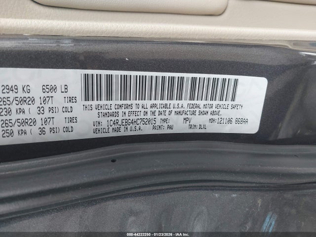 1C4RJEBG4HC752015 Jeep Grand Cherokee Limited 4x2