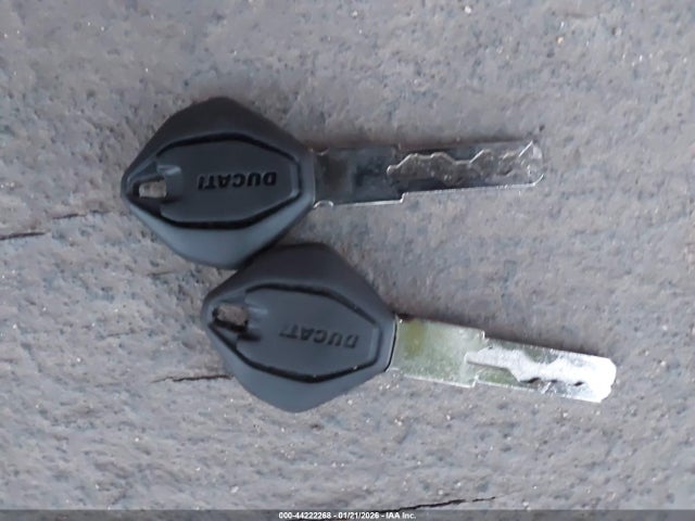 ZDMHAU8T7SB001356 Ducati Panigale V2/v2 S