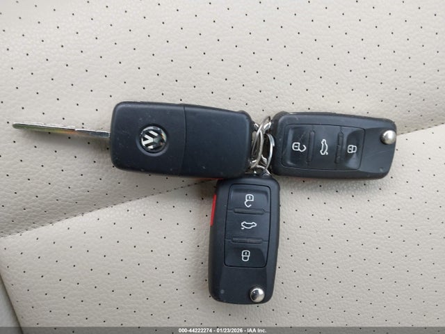 WVGBV7AX6GW586401 Volkswagen Tiguan R-line/s/se/sel