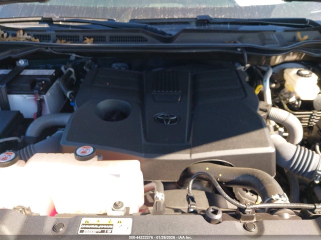 Toyota Tundra Platinum 2024 5TFNA5ABXRX037254 Image 10