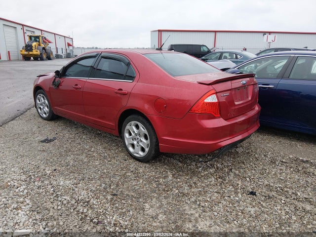 44222290 :رقم المزاد ، 3FAHP0HA2BR334597 vin ، 2011 Ford Fusion Se مزاد بيع
