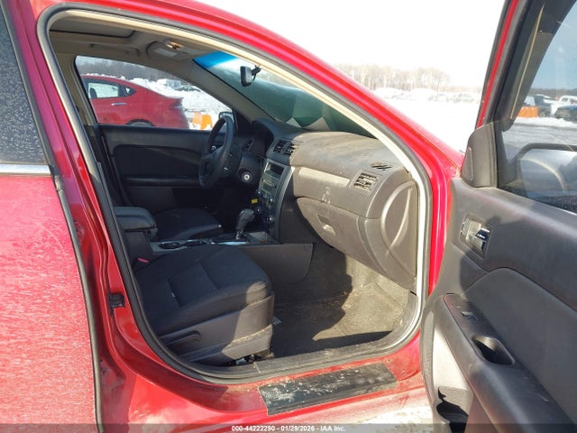 44222290 :رقم المزاد ، 3FAHP0HA2BR334597 vin ، 2011 Ford Fusion Se مزاد بيع