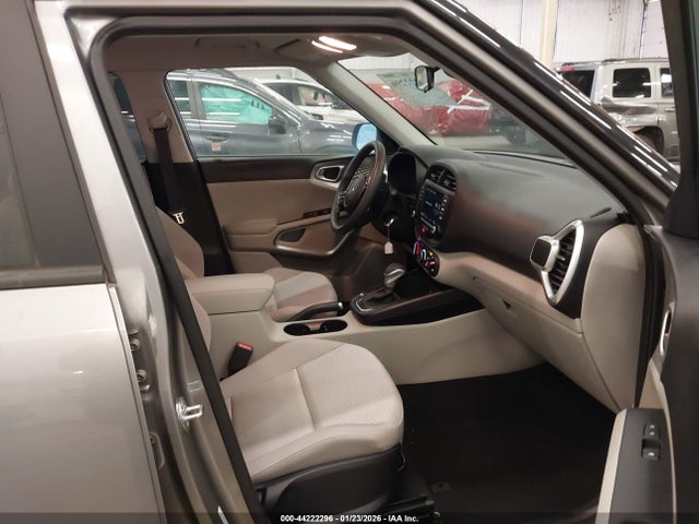 KNDJ23AU1P7886770 KIA SOUL LX
