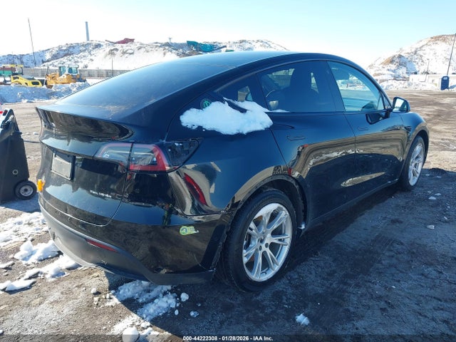 44222308 :رقم المزاد ، 7SAYGAEE9NF378905 vin ، 2022 Tesla Model Y Long Range Dual Motor All-wheel Drive مزاد بيع