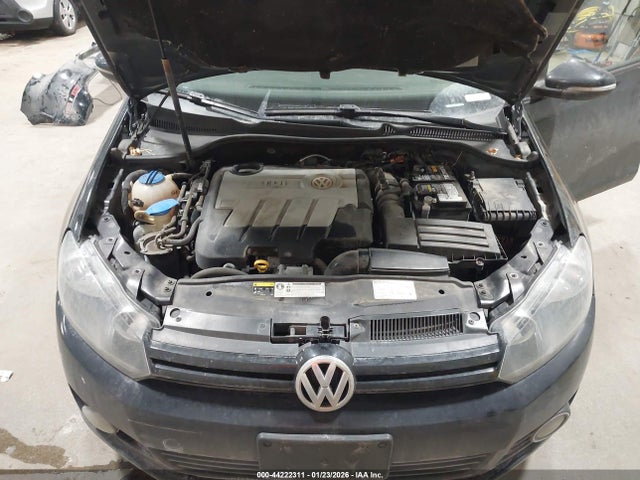 2014 Volkswagen Golf 2.0l Tdi მანქანა იყიდება აუქციონზე, vin: WVWDM7AJ8EW010043, აუქციონის ნომერი: 44222311