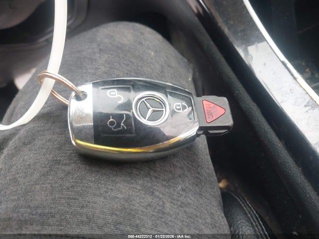 Продажа на аукционе авто 2015 Mercedes-benz C 300 4matic, vin: 55SWF4KB4FU027855, номер лота: 44222312