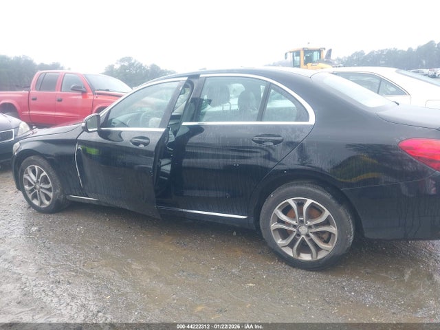 Продажа на аукционе авто 2015 Mercedes-benz C 300 4matic, vin: 55SWF4KB4FU027855, номер лота: 44222312