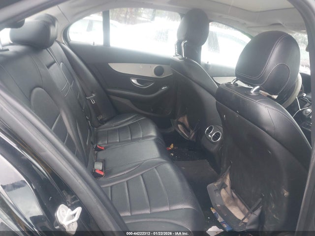 Продажа на аукционе авто 2015 Mercedes-benz C 300 4matic, vin: 55SWF4KB4FU027855, номер лота: 44222312
