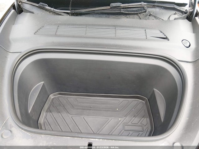 2023 Tesla Model Y Performance Dual Motor All-wheel Drive მანქანა იყიდება აუქციონზე, vin: 7SAYGDEF6PF863340, აუქციონის ნომერი: 44222324
