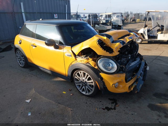 2015 MINI HARDTOP WMWXP7C5XF2A60973 Photo 0