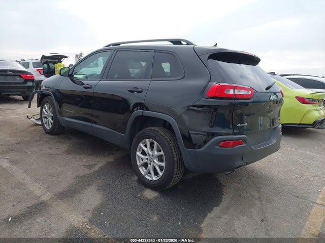 1C4PJMAB2HW541840 Jeep Cherokee Sport 4x4