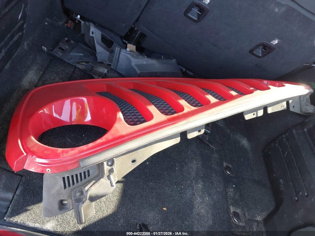 1C4HJXDG3JW122592 Jeep Wrangler Unlimited Sport S 4x4