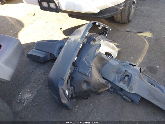 1C4HJXDG3JW122592 Jeep Wrangler Unlimited Sport S 4x4