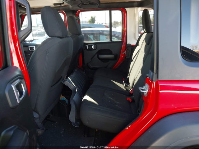1C4HJXDG3JW122592 Jeep Wrangler Unlimited Sport S 4x4
