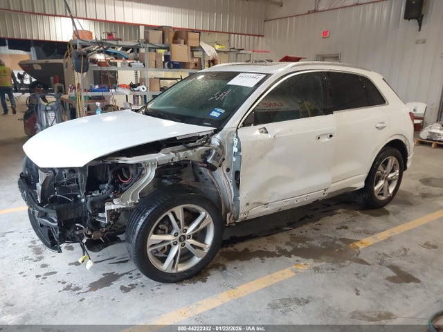 Продажа на аукционе авто 2022 Audi Q3 Premium Plus 45 Tfsi S Line Quattro Tiptronic, vin: WA1EECF37N1082010, номер лота: 44222382