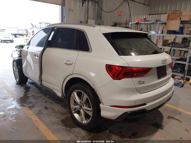 Продажа на аукционе авто 2022 Audi Q3 Premium Plus 45 Tfsi S Line Quattro Tiptronic, vin: WA1EECF37N1082010, номер лота: 44222382